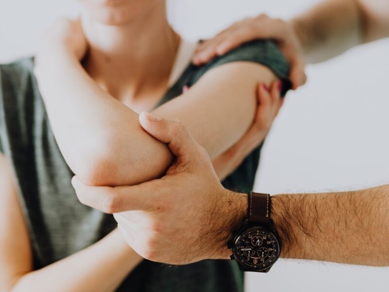 8 Holistic Approaches to Pain Relief Management for Chronic Conditions