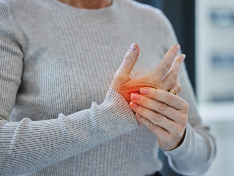 Peripheral Neuropathy Treatment: How to Reduce Nerve Pain Naturally and Medically