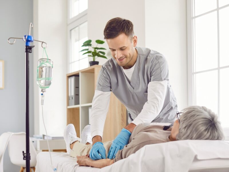 Ketamine Infusion Therapy for Chronic Pain: Benefits, Risks, and What to Expect