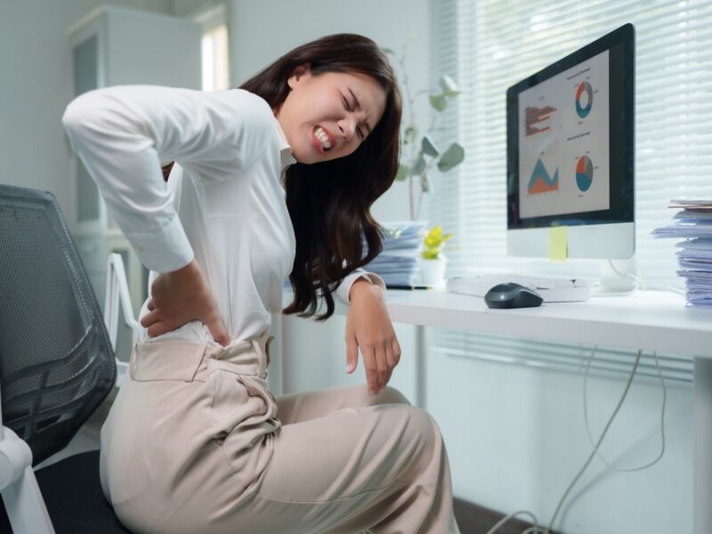 Lower Back Pain When Sitting: Causes and Treatment Options